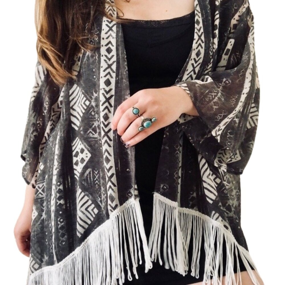 Hollister Sheer Aztec Kimono – Gray & White, Size OS